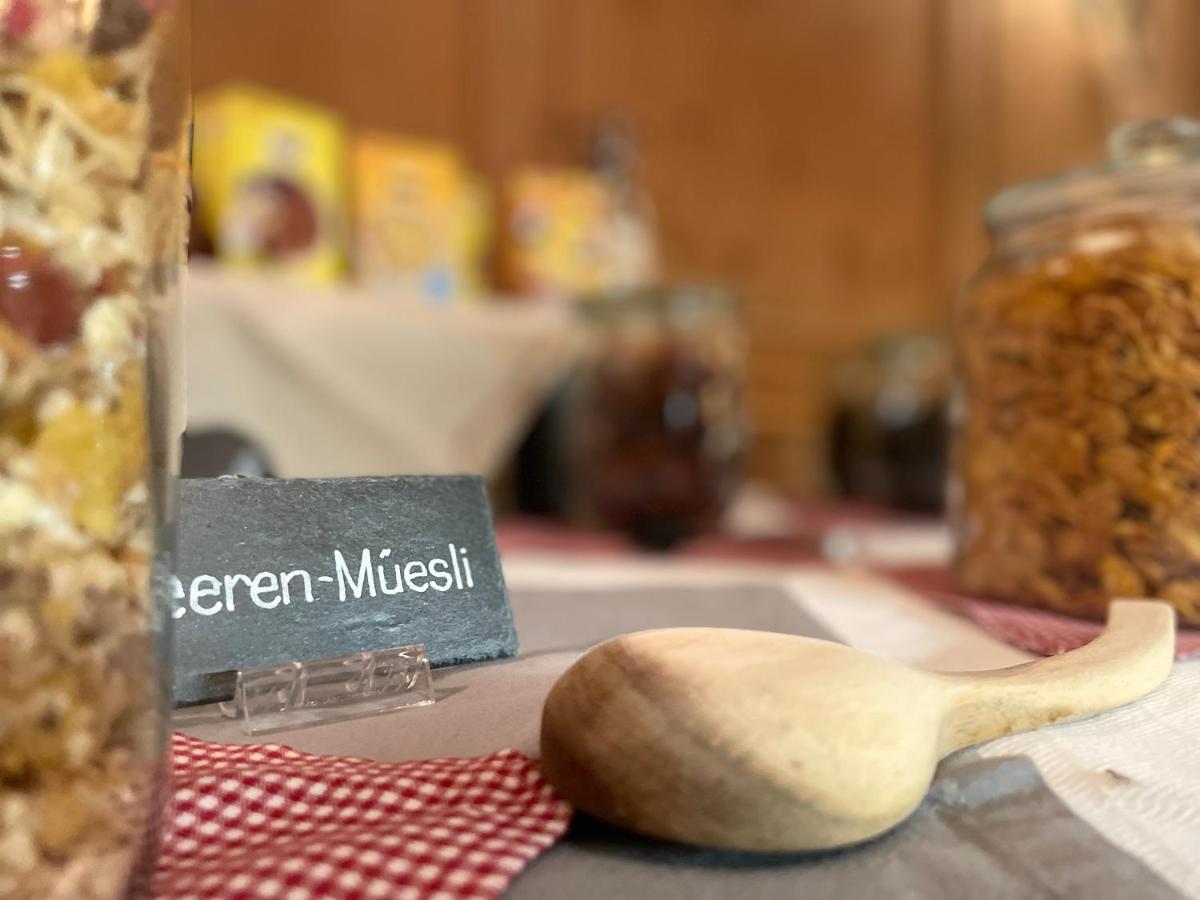 Hotel Bernina Pontresina Luaran gambar