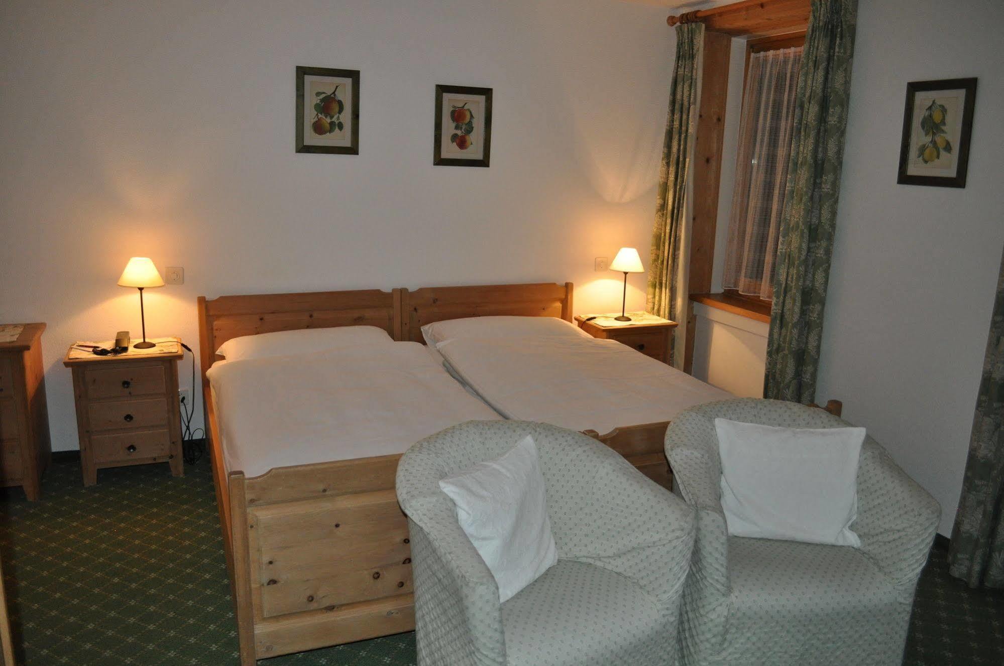 Hotel Bernina Pontresina Luaran gambar