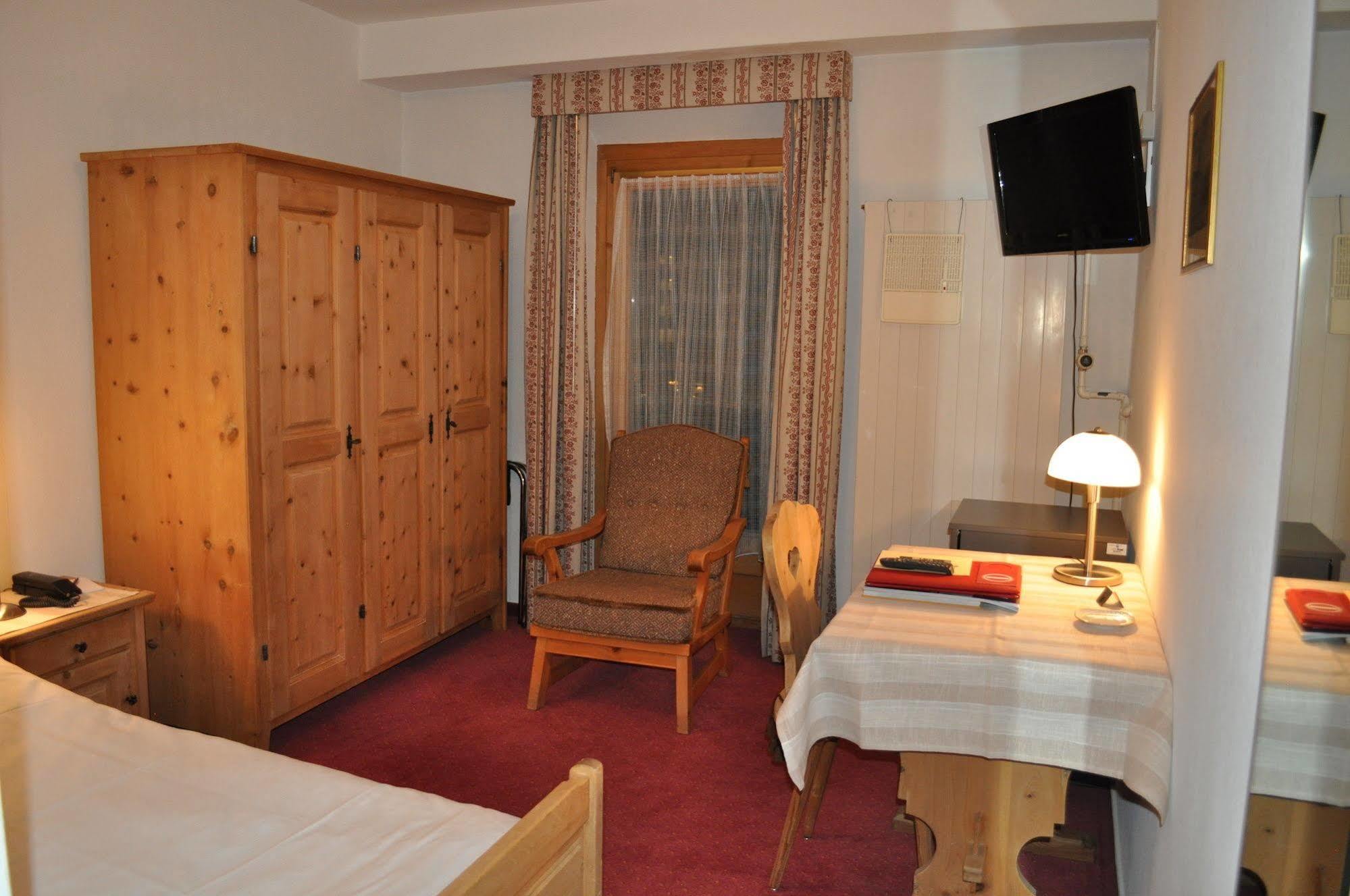 Hotel Bernina Pontresina Luaran gambar